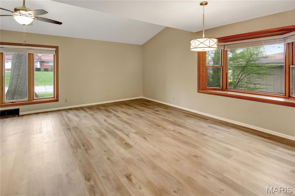 3 Pem Road St. Louis, MO 63146 - Photo 5 of 20