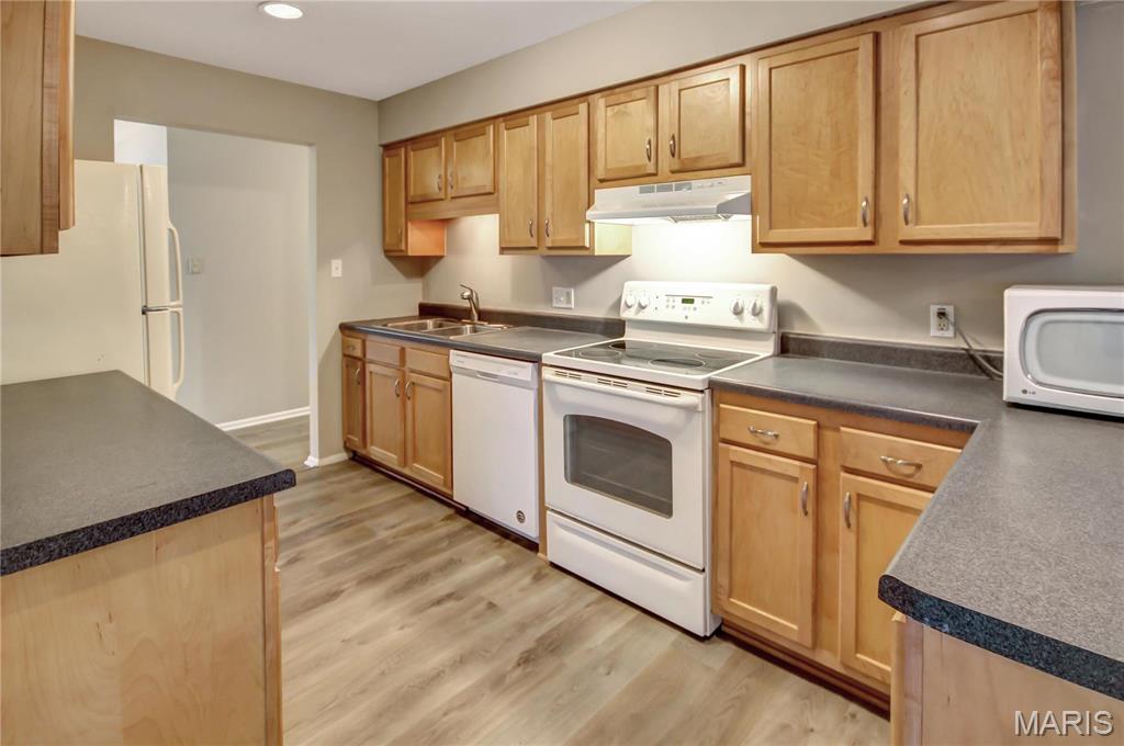3 Pem Road St. Louis, MO 63146 - Photo 7 of 20