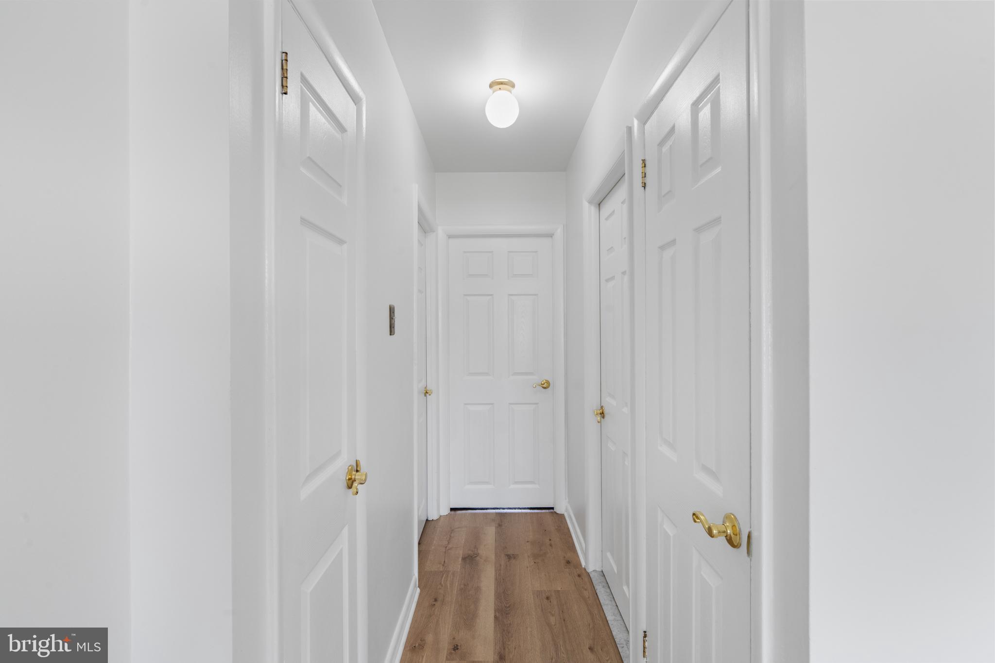 615 Sherrie Road Philadelphia, PA 19115 - Photo 10 of 30 Hallway
