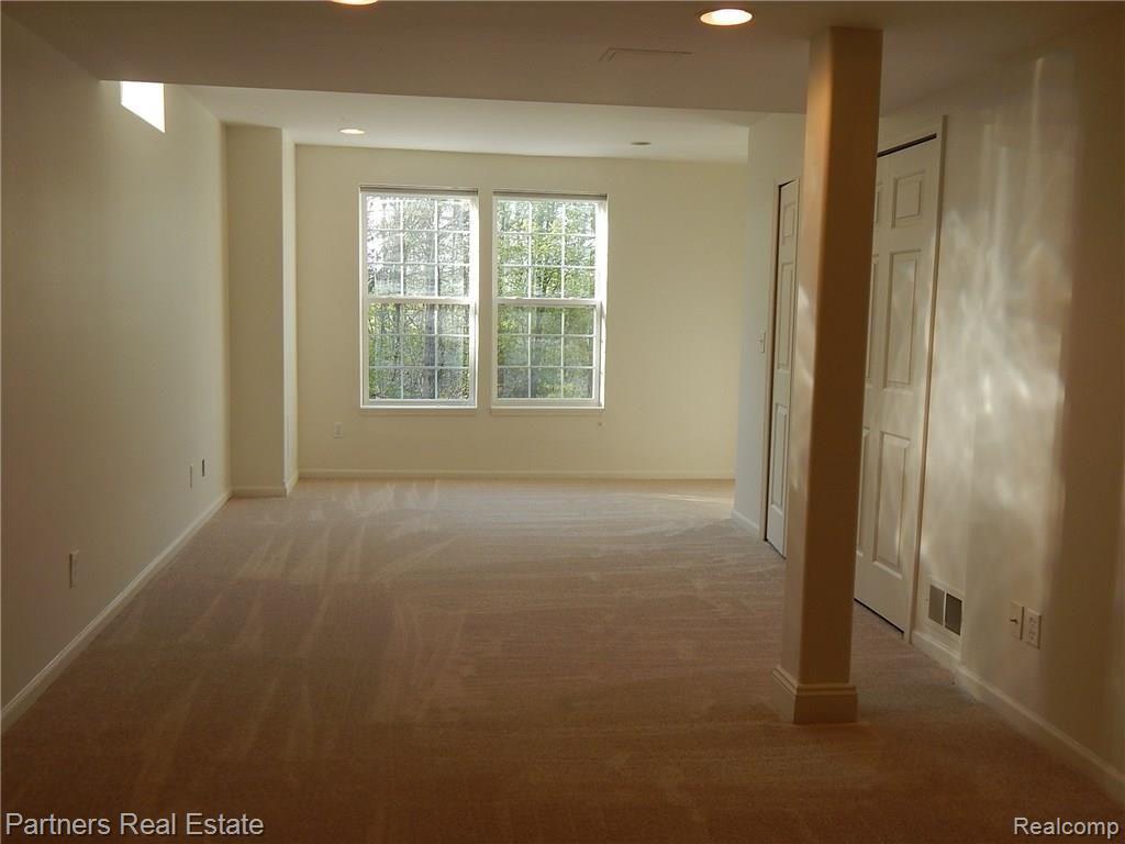 4128 Merriman Loop Howell, MI 48843 - Photo 34 of 42 DSCN2089.JPG