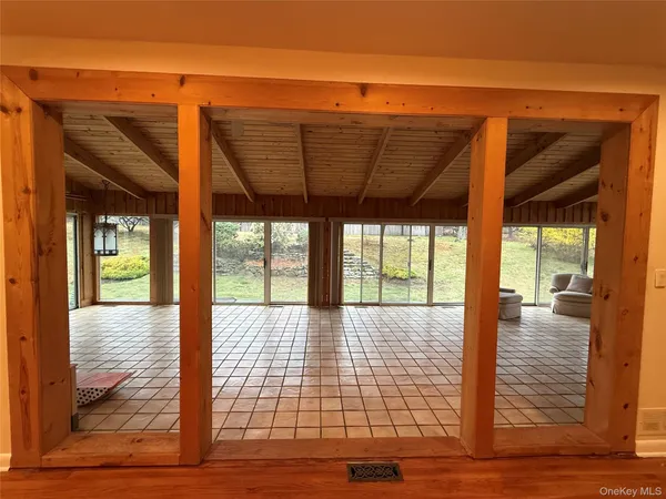 $4,800 | 12 East Place, Montebello, NY 10901