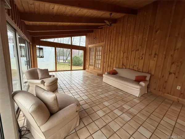 $4,800 | 12 East Place, Montebello, NY 10901