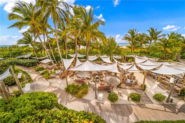 $699,000 | 2301 Collins Avenue, Unit 329, Miami Beach, FL 33139