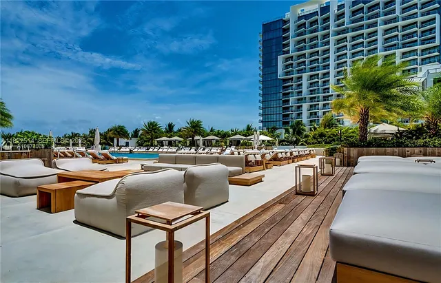 $699,000 | 2301 Collins Avenue, Unit 329, Miami Beach, FL 33139