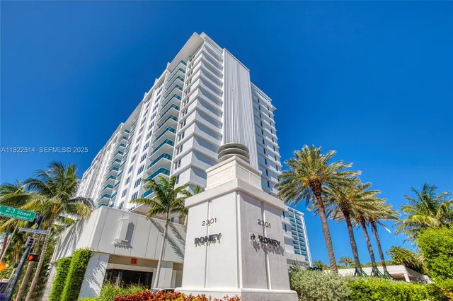 $699,000 | 2301 Collins Avenue, Unit 329, Miami Beach, FL 33139