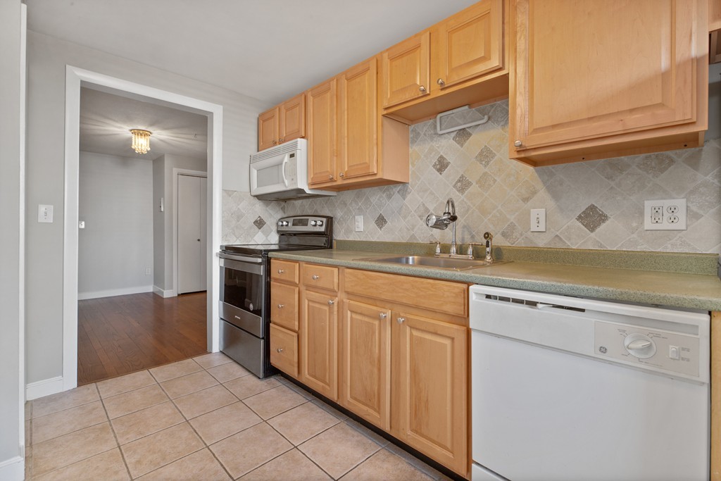 108 Decatur Street, Unit 8 Arlington, MA 02474 - Photo 8 of 22 Gallery Image 8