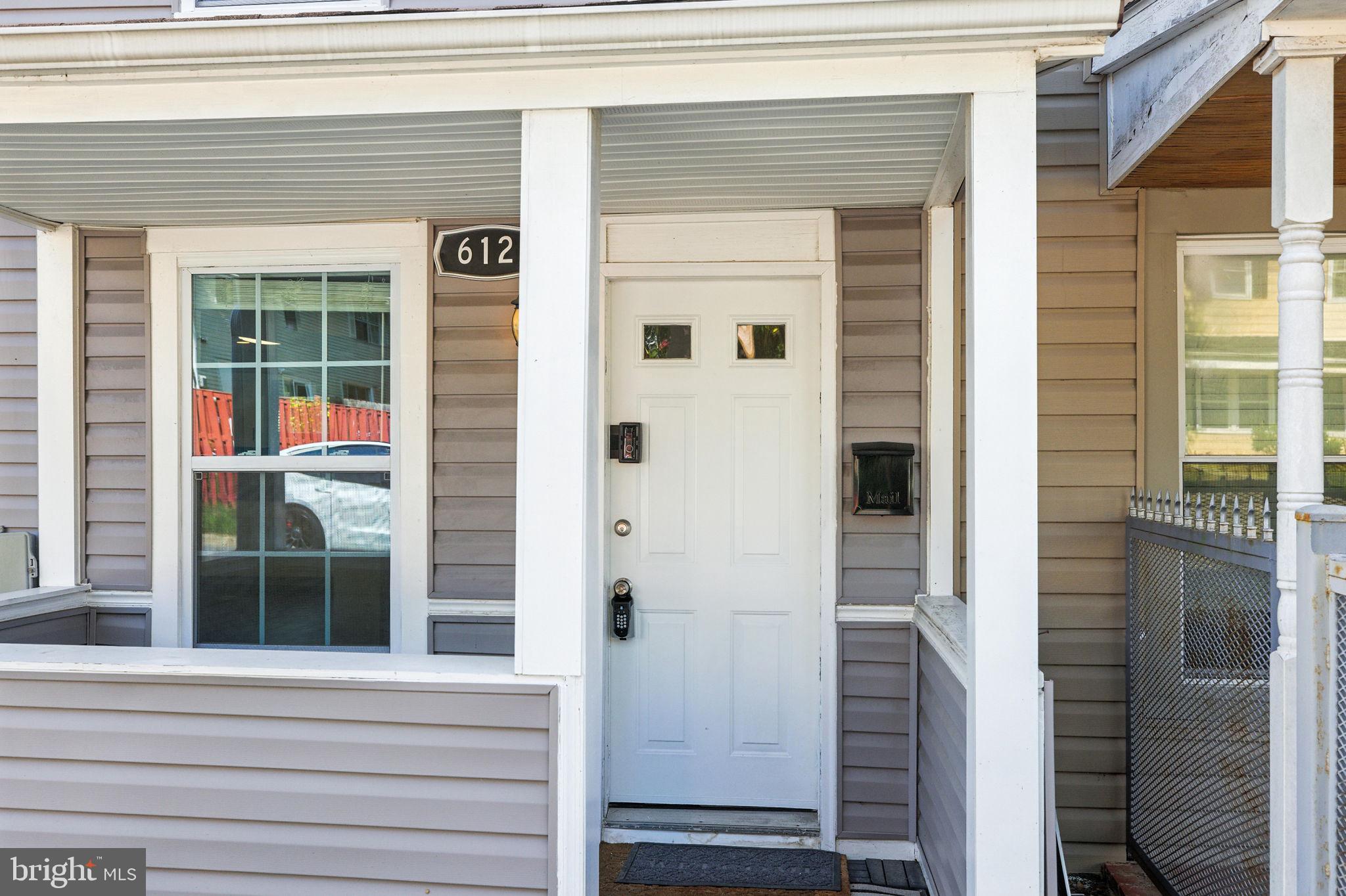 612 9th Street Laurel, MD 20707 - Photo 4 of 51