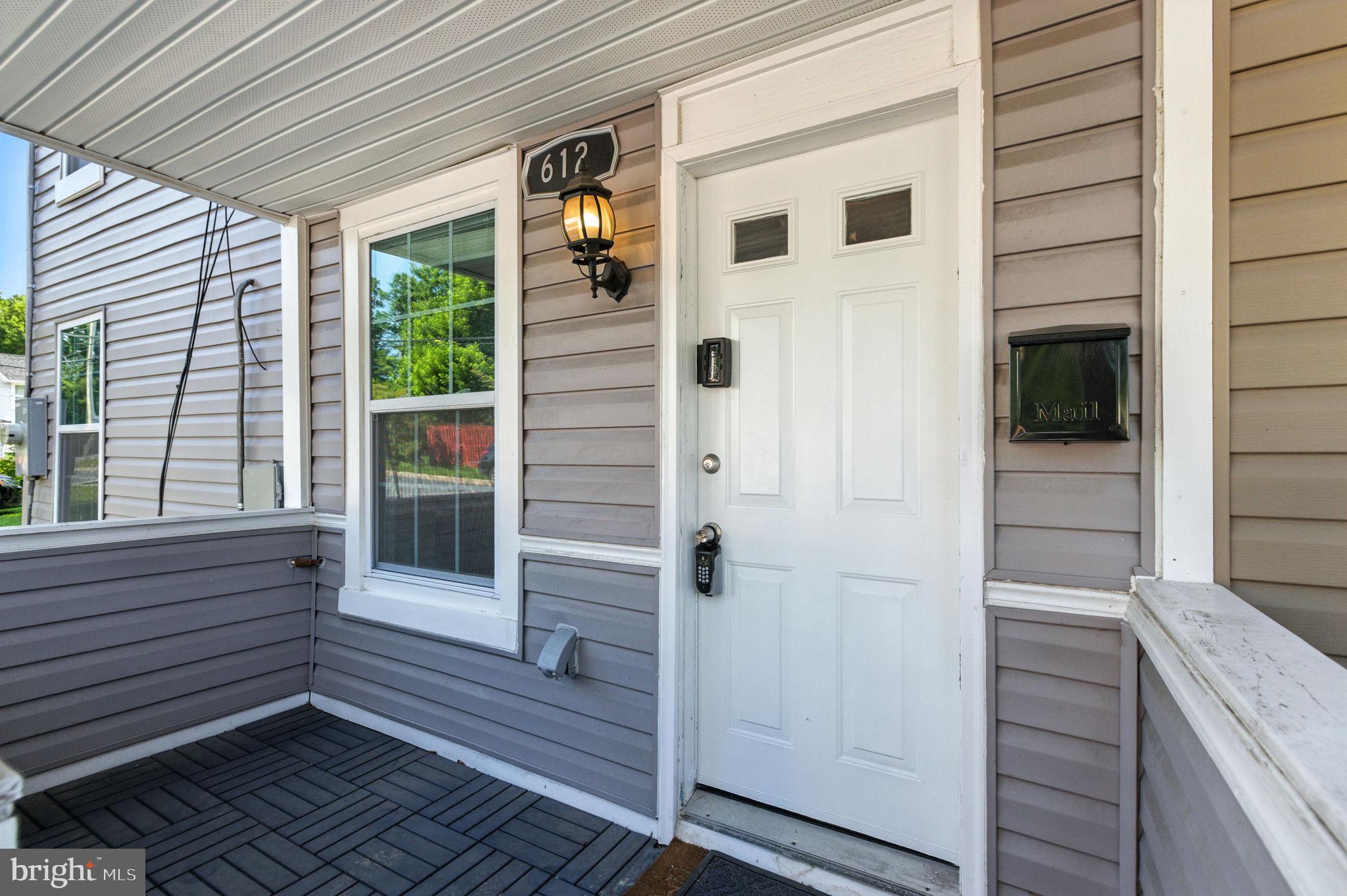 612 9th Street Laurel, MD 20707 - Photo 6 of 51