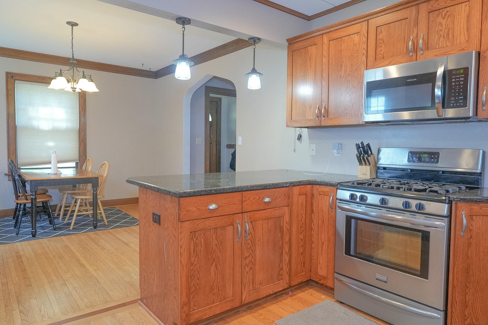 606 4th Avenue Southwest Austin, MN 55912 - Photo 11 of 44