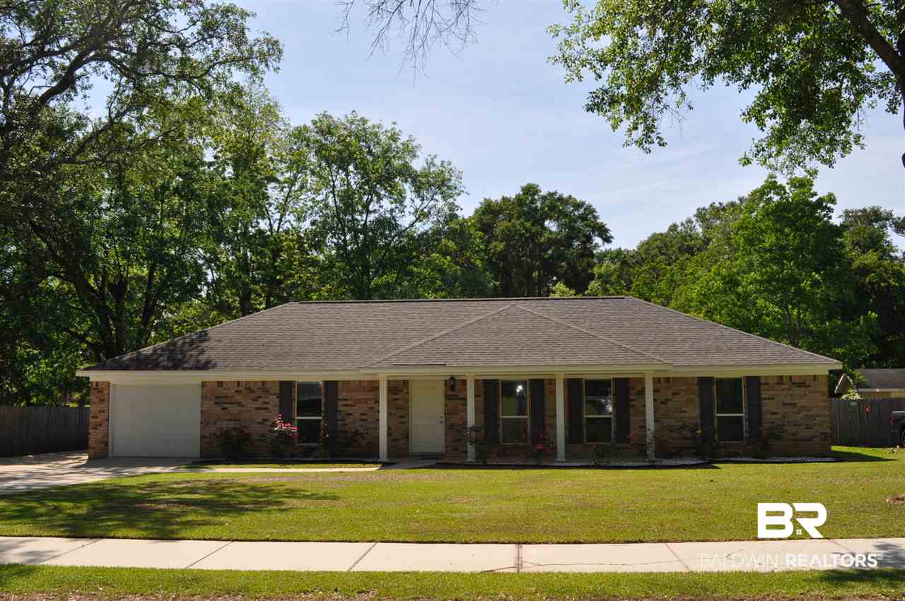 629 Pine Street Saraland, AL 36571 - Photo 1 of 17 Front View