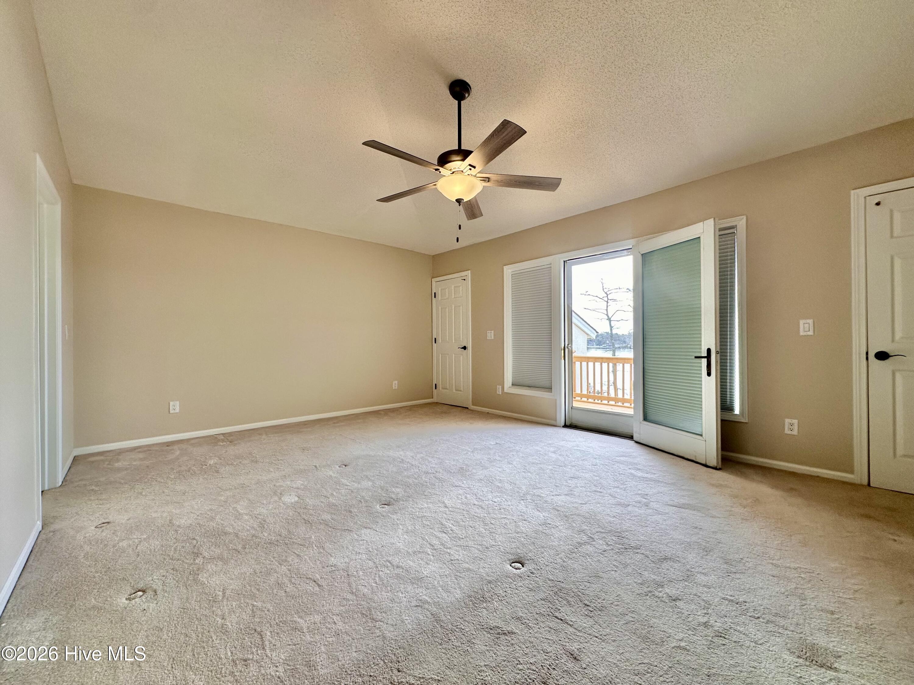 7 Gardner Point Drive, Unit 7 Elizabeth City, NC 27921 - Photo 15 of 40 Owners Suite