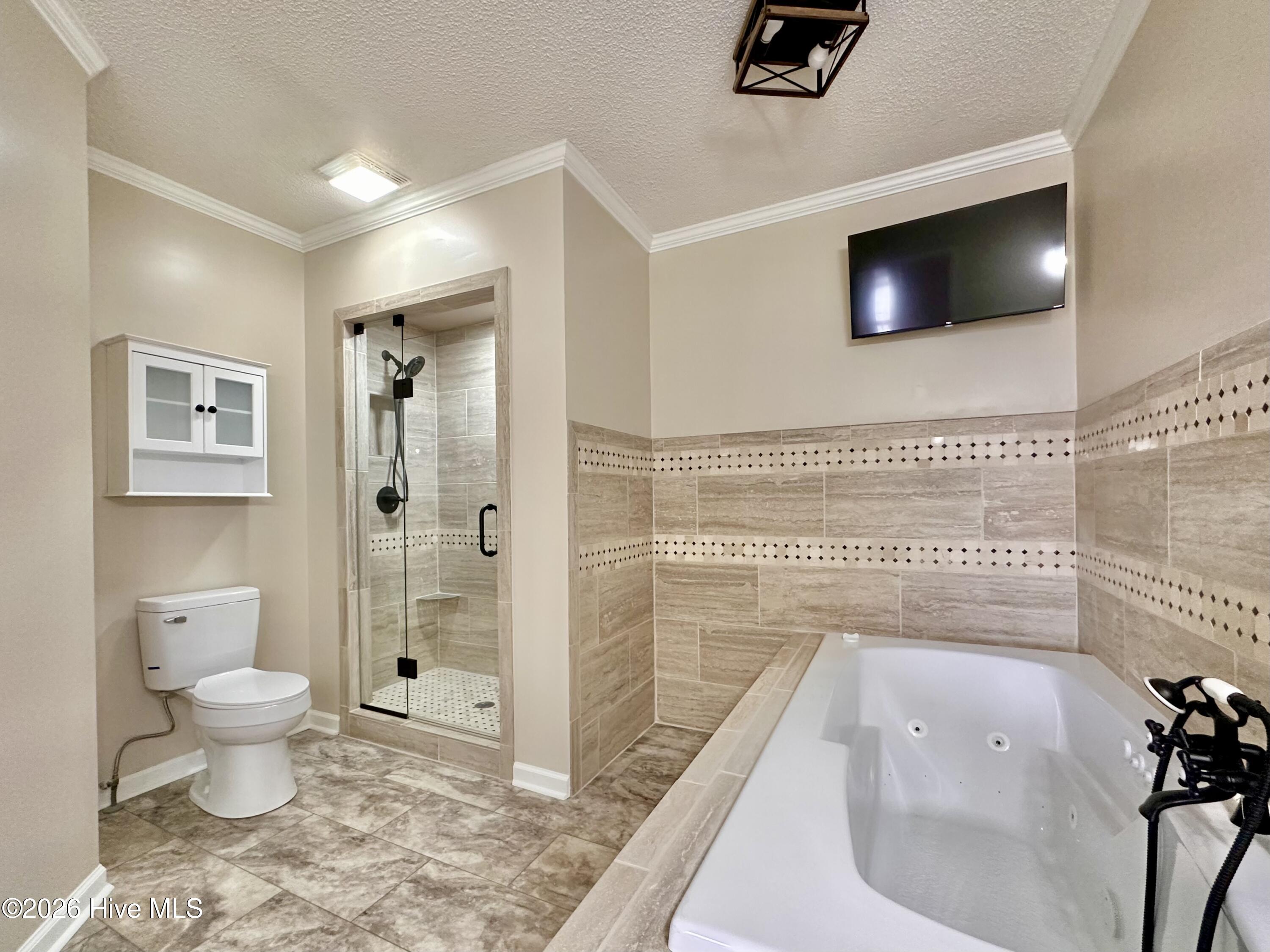 7 Gardner Point Drive, Unit 7 Elizabeth City, NC 27921 - Photo 18 of 40 Owners Bath