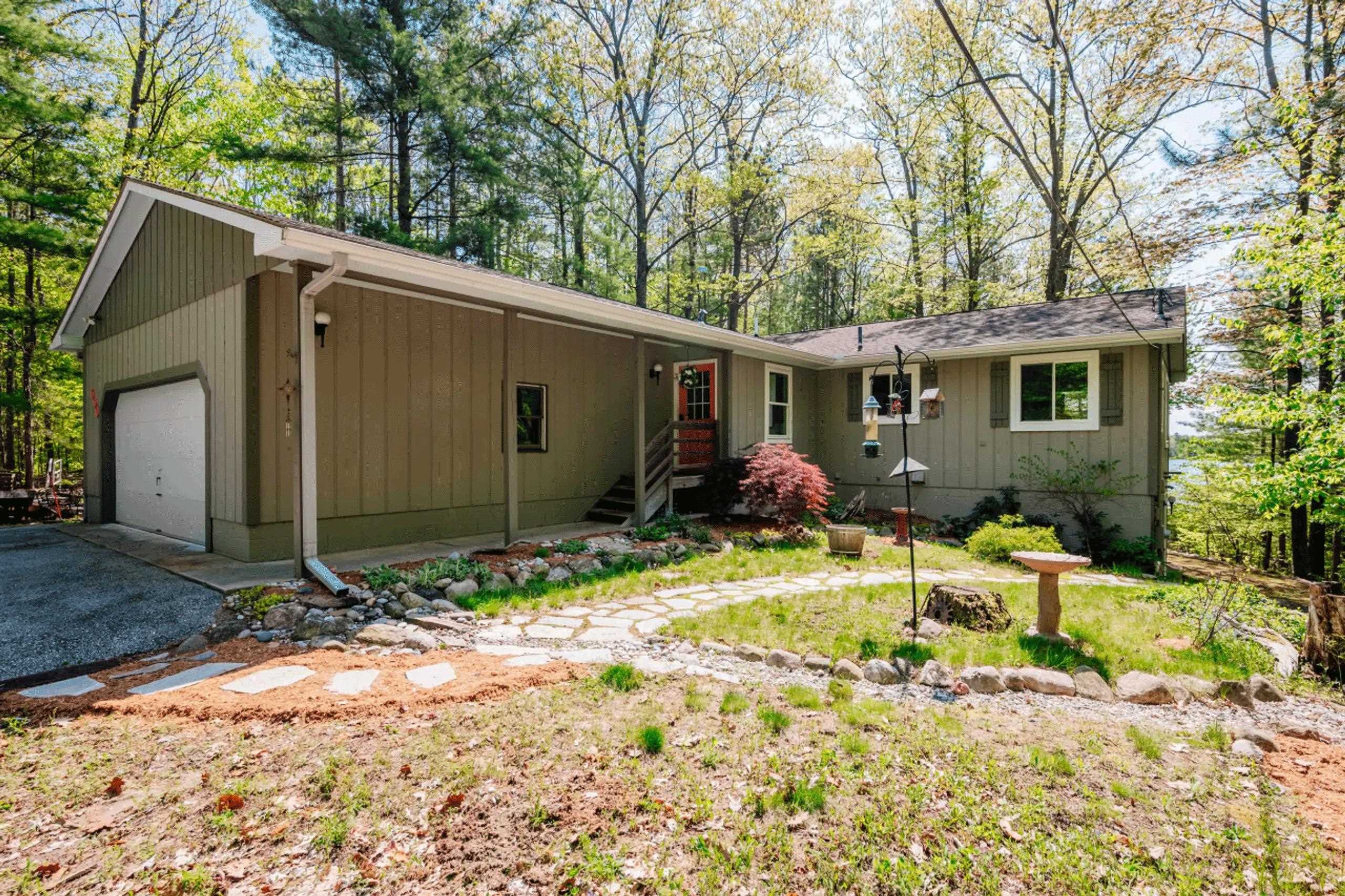 600 Bass Lake Road Traverse City, MI 49685 - Photo 2 of 74 1941563-362fc9a4-c21e-4269-8c02-c82400ef82ef.JPG