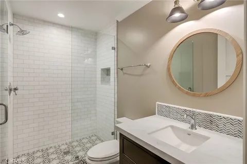 $3,249,000 | 715 2nd Street, Hermosa Beach, CA 90254