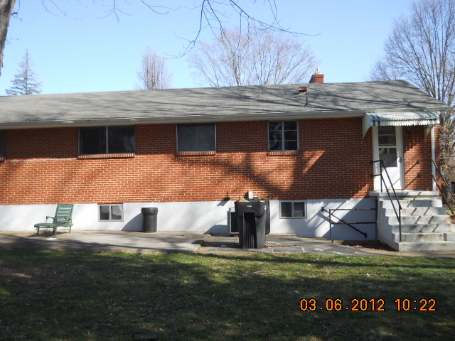 7076 Brookview Road Roanoke, VA 24019 - Photo 16 of 18 Rear of Home
