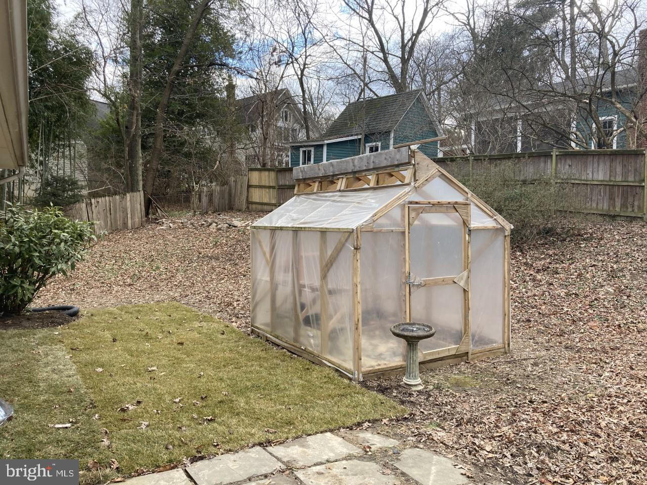 2916 Wilton Avenue Silver Spring, MD 20910 - Photo 30 of 45 HOMEMADE GREENHOUSE CONVEYS