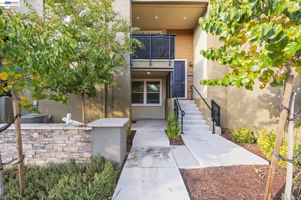 $999,000 | 5581 Dublin Boulevard, Dublin, CA 94568