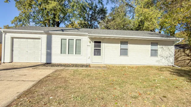 $169,900 | 2612 West Kirby Avenue, Champaign, IL 61821