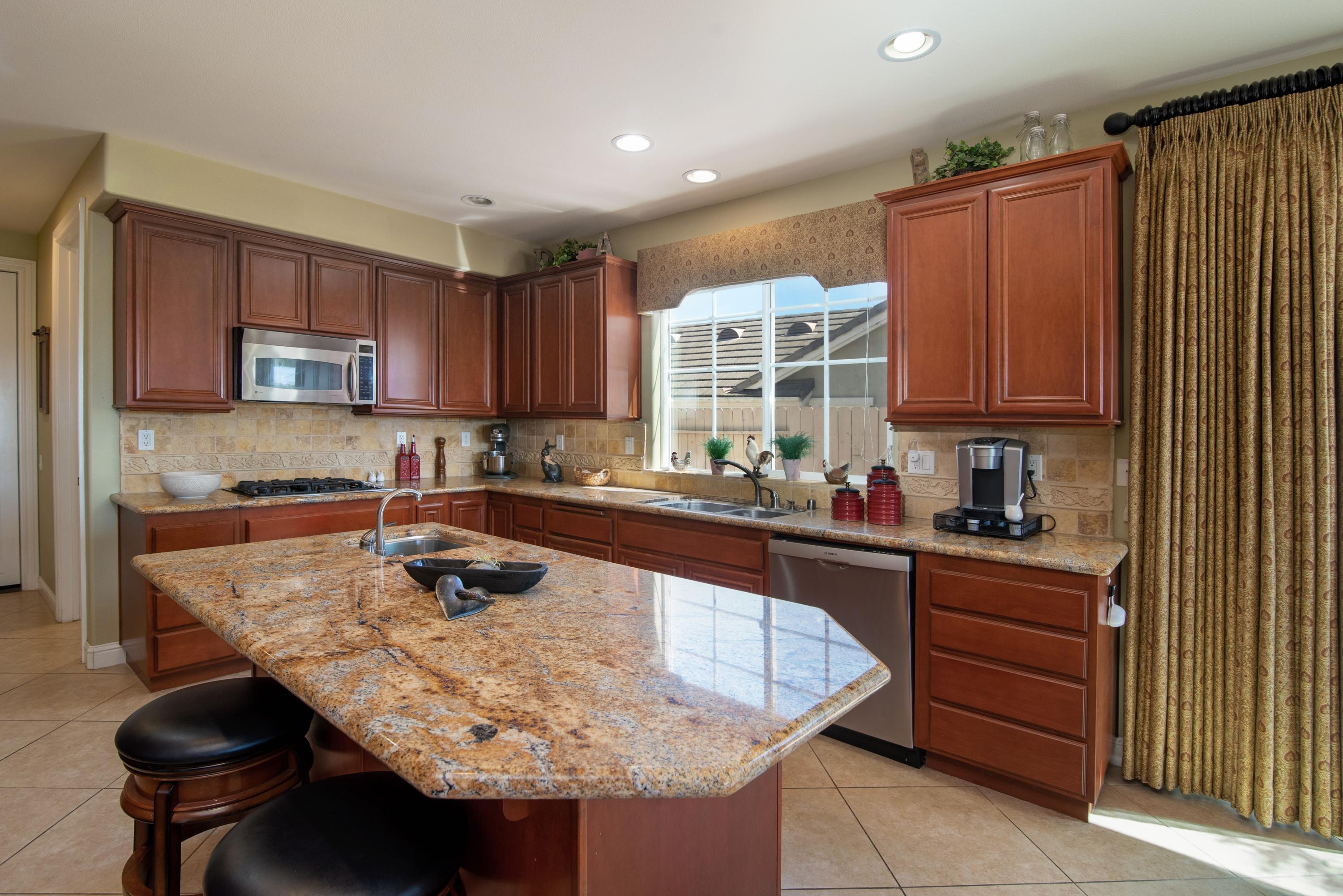 742 Tamarisk Drive Lompoc, CA 93436 - Photo 22 of 54 039_72990070