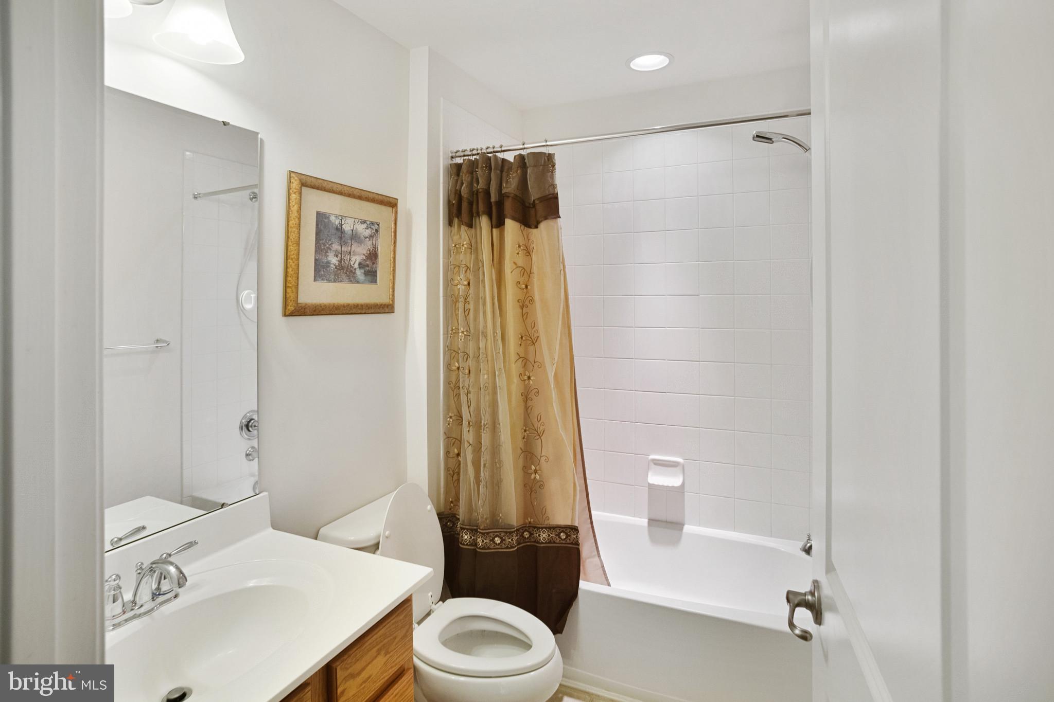 143 Bobbys Branch Road, Unit 19 Millsboro, DE 19966 - Photo 37 of 43 Upstairs Full Bath