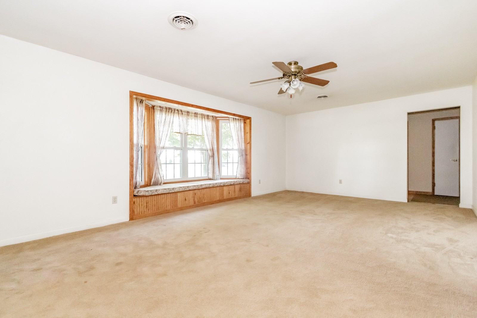 3075 Clarksville Road Trenton, KY 42286 - Photo 14 of 40 Gallery Image 14