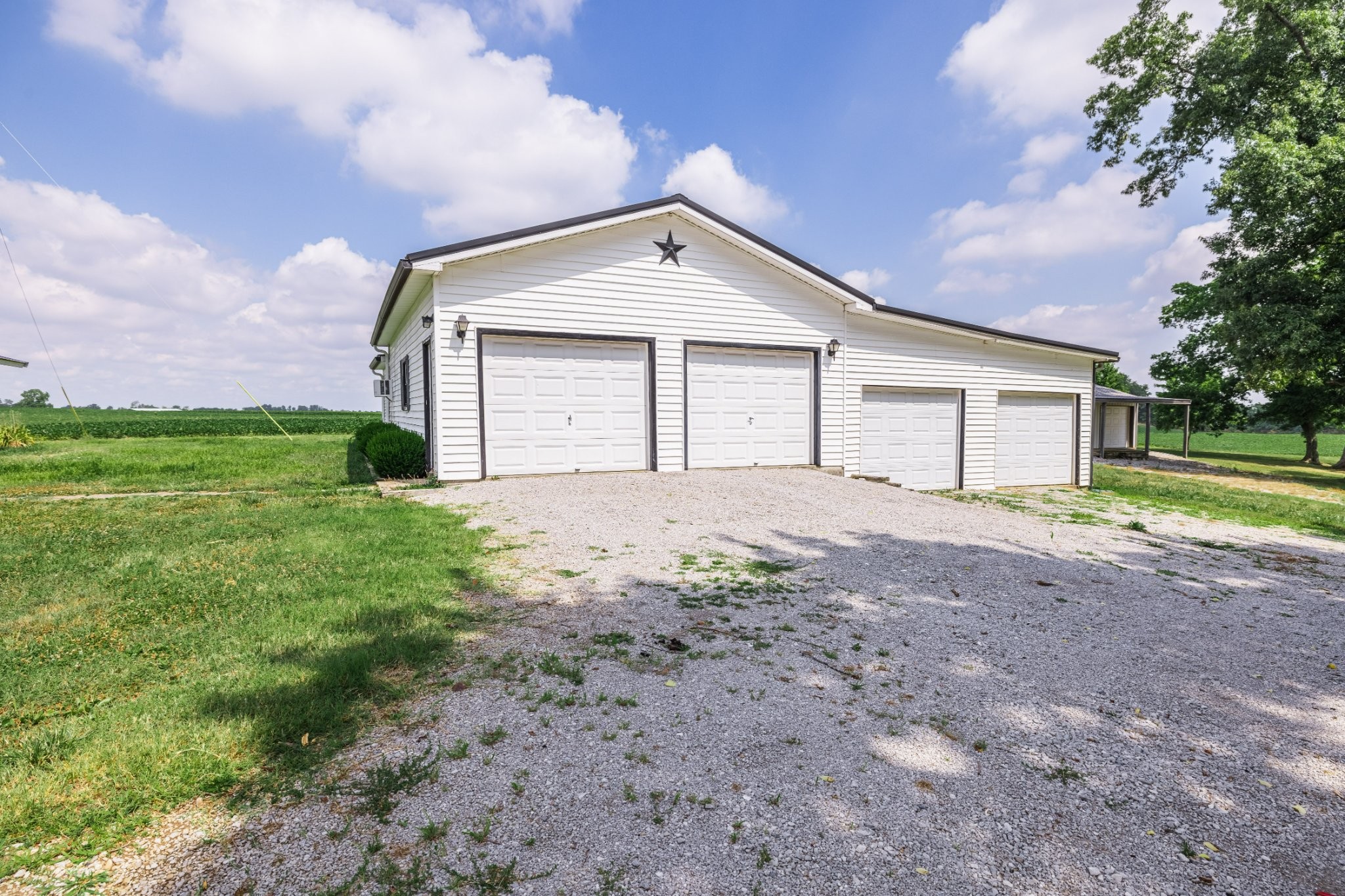 3075 Clarksville Road Trenton, KY 42286 - Photo 4 of 40 Gallery Image 4