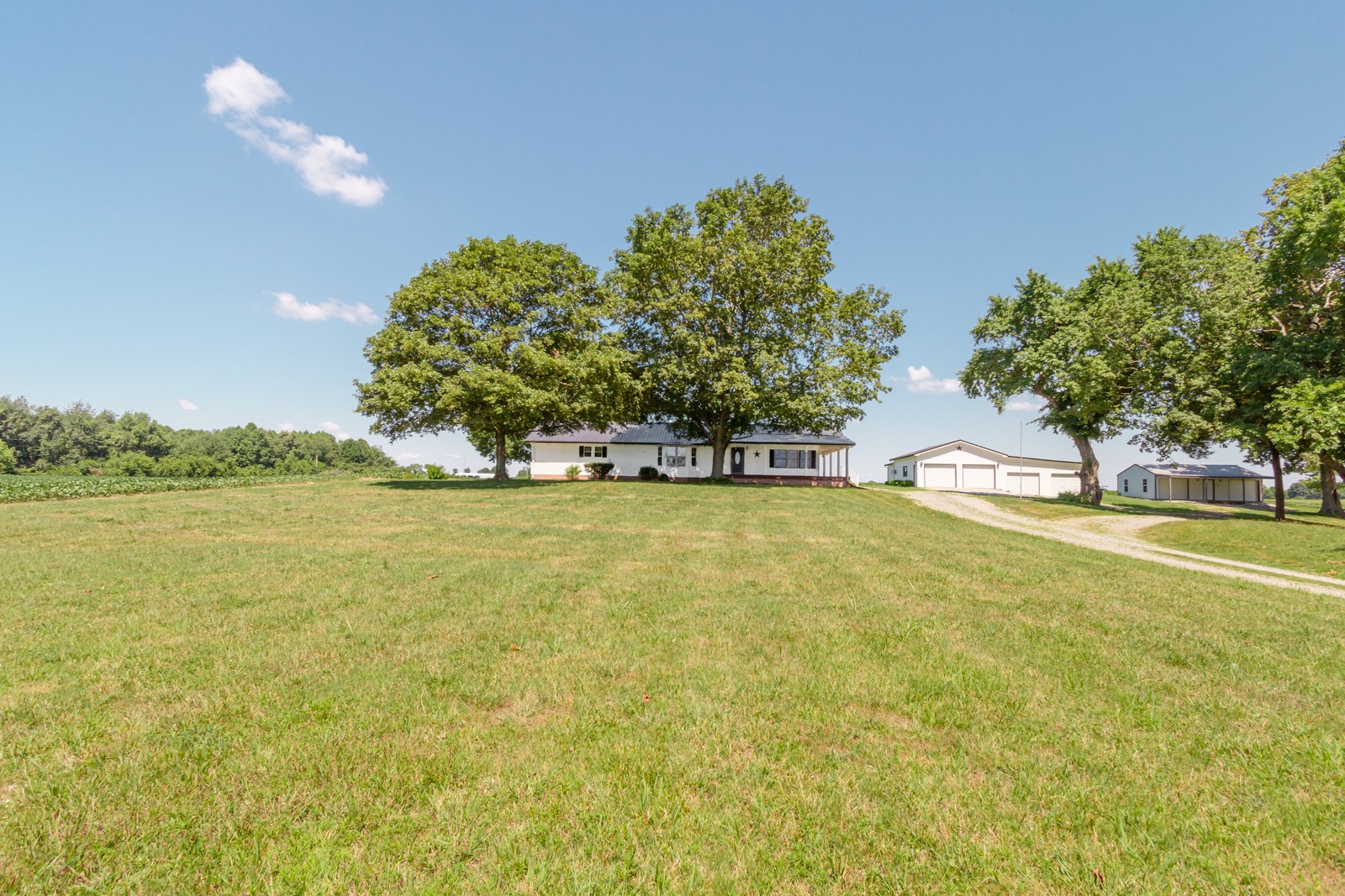 3075 Clarksville Road Trenton, KY 42286 - Photo 5 of 40 Gallery Image 5