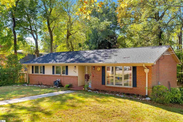 $329,900 | 500 Stewart Drive, Easley, SC 29640