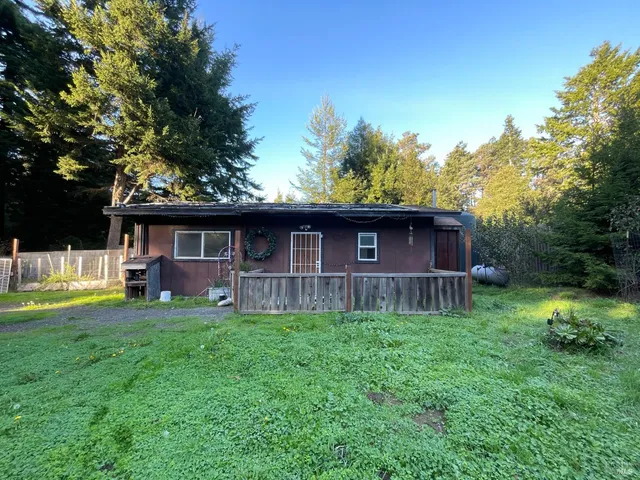 $720,000 | 14875 Atkins Way, Fort Bragg, CA 95437