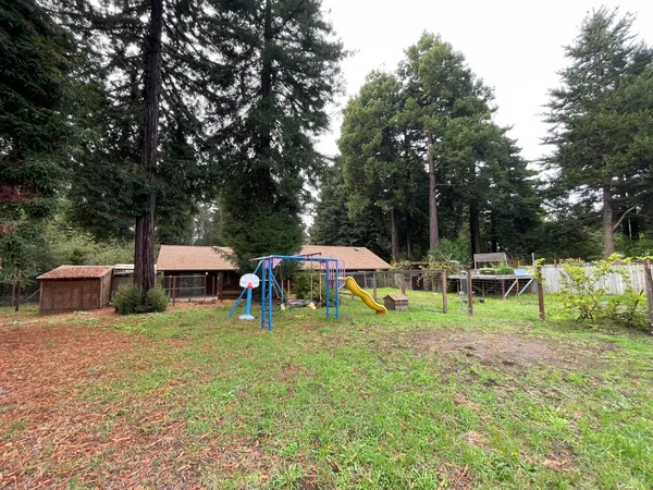 $712,500 | 14875 Atkins Way, Fort Bragg, CA 95437