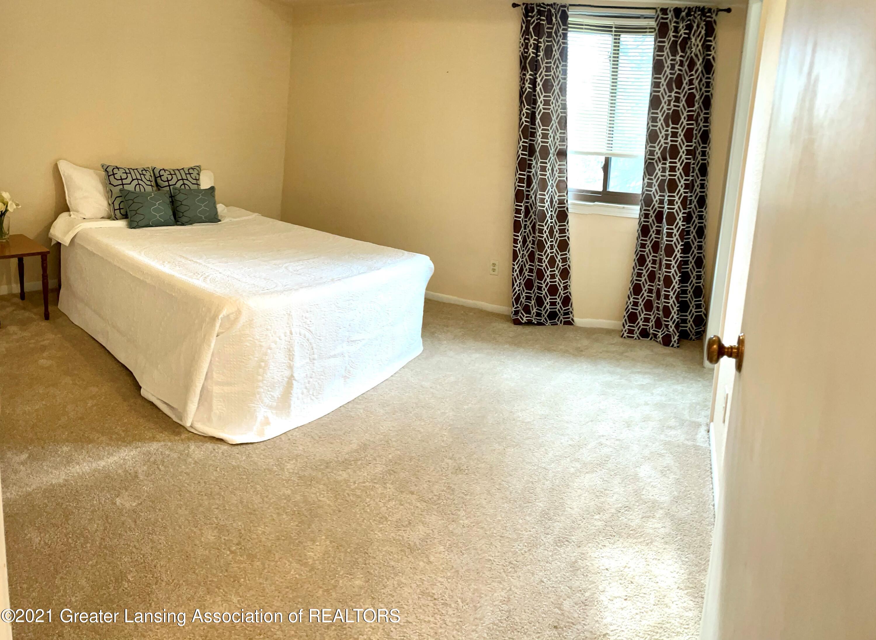 5402 Maple Ridge Road, Unit 6 Haslett, MI 48840 - Photo 12 of 21 Bedrm 1