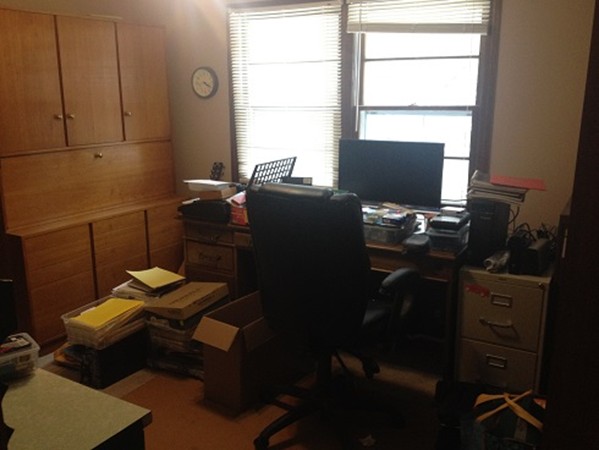 80 Carpenter Road Northbridge, MA 01588 - Photo 13 of 17 a room with a workspace