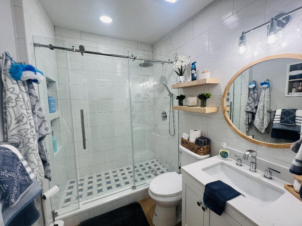 5 Sadowski Key Key Colony Beach, FL 33051 - Photo 15 of 25 41413_6907c3ac10eff_11.02.2025_image-15