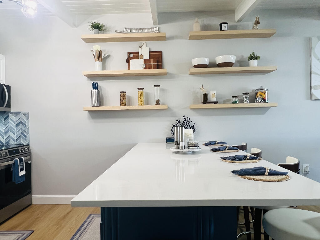 5 Sadowski Key Key Colony Beach, FL 33051 - Photo 8 of 25 41413_6907c21f6cfa2_11.02.2025_image-8