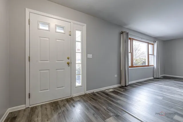 $474,900 | 1716 Red Bud Road, Bolingbrook, IL 60490