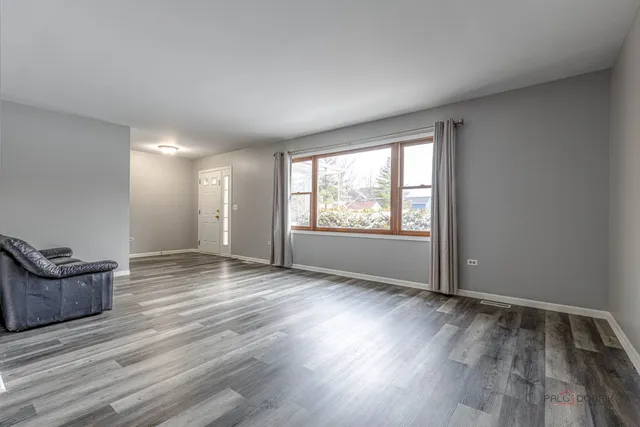 $474,900 | 1716 Red Bud Road, Bolingbrook, IL 60490