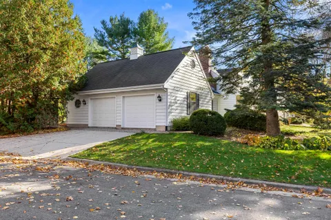 $825,000 | 201 South Kenosha Drive, Madison, WI 53705