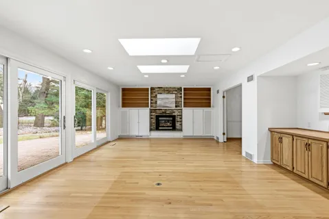 $825,000 | 201 South Kenosha Drive, Madison, WI 53705