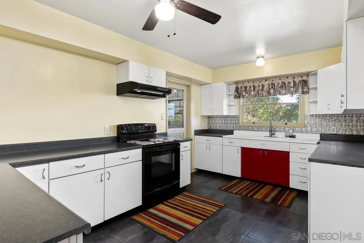 1890 Calmin Drive Fallbrook, CA 92028 - Photo 16 of 41