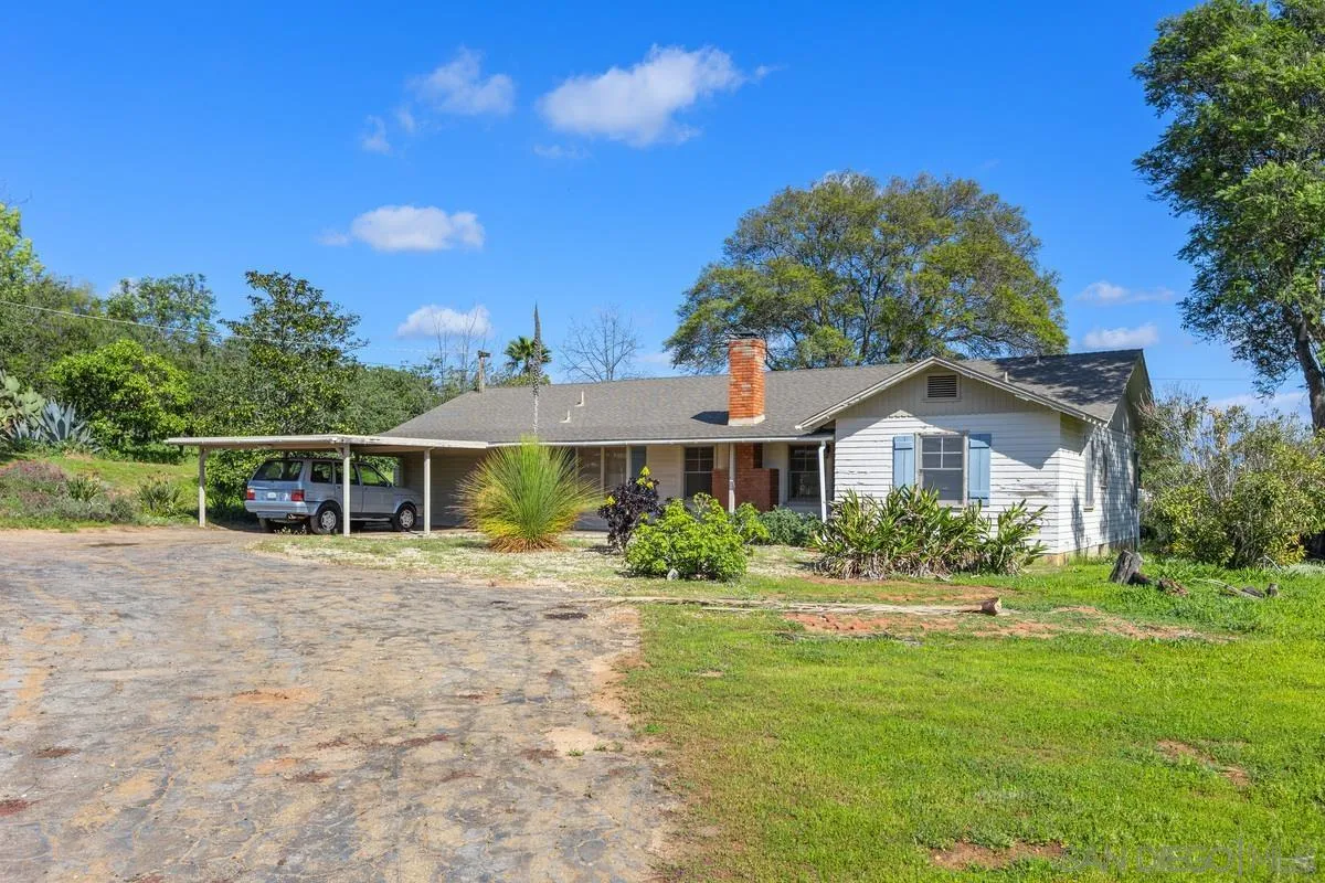 1890 Calmin Drive Fallbrook, CA 92028 - Photo 3 of 41