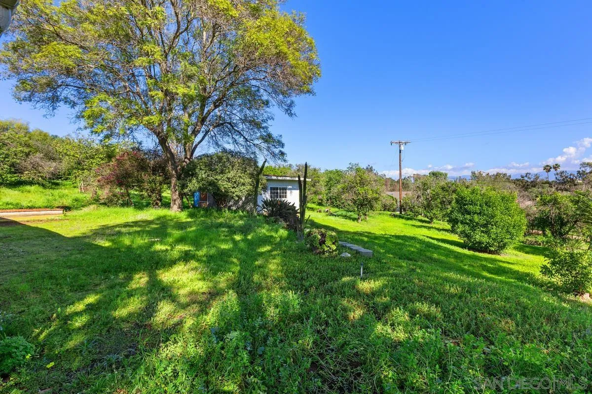 1890 Calmin Drive Fallbrook, CA 92028 - Photo 32 of 41