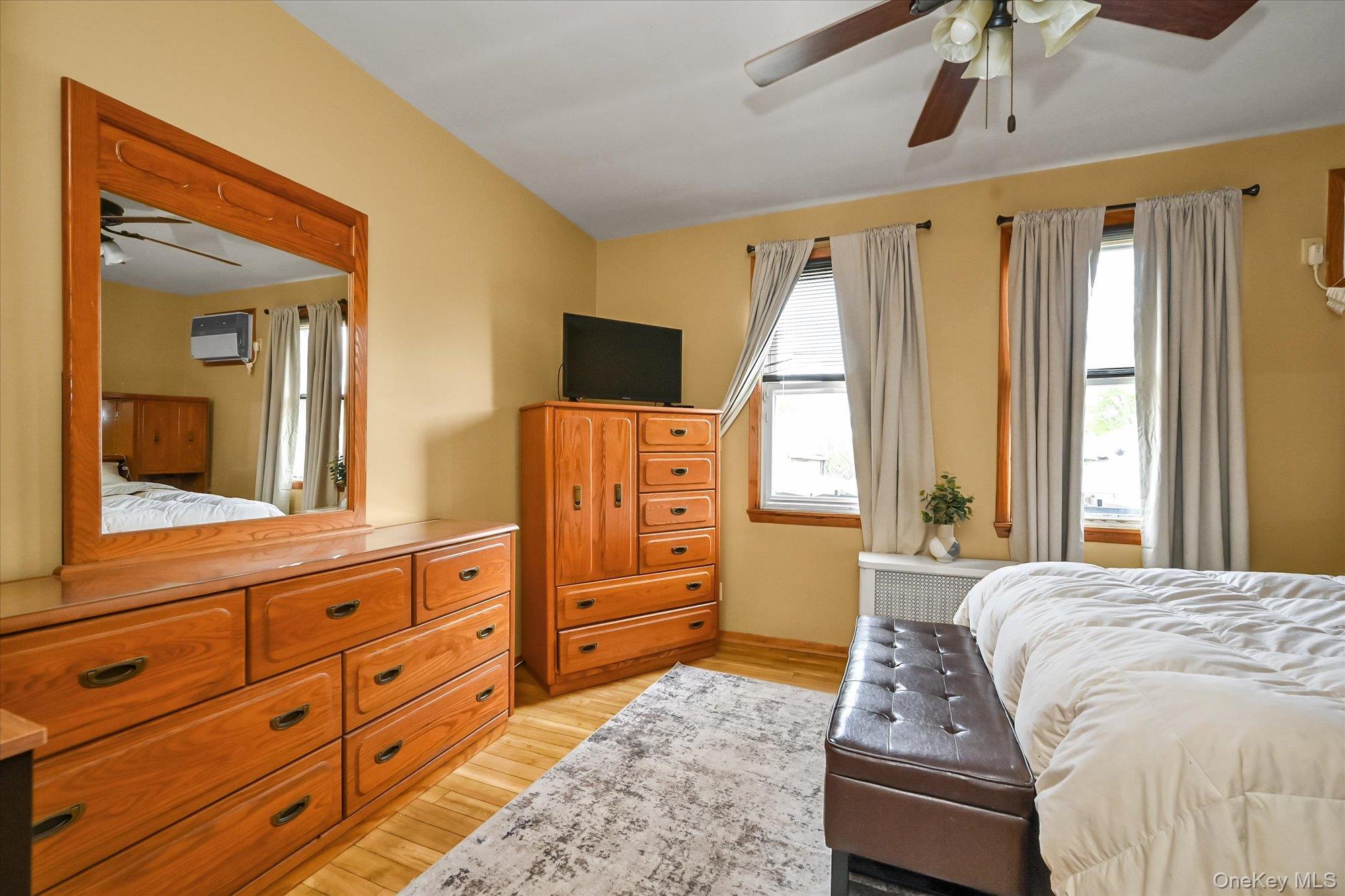 64-51 58th Road Queens, NY 11378 - Photo 11 of 20
