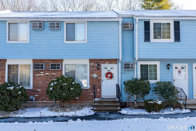 $225,000 | 94 Cynthia Lane, Unit D5, Middletown, CT 06457