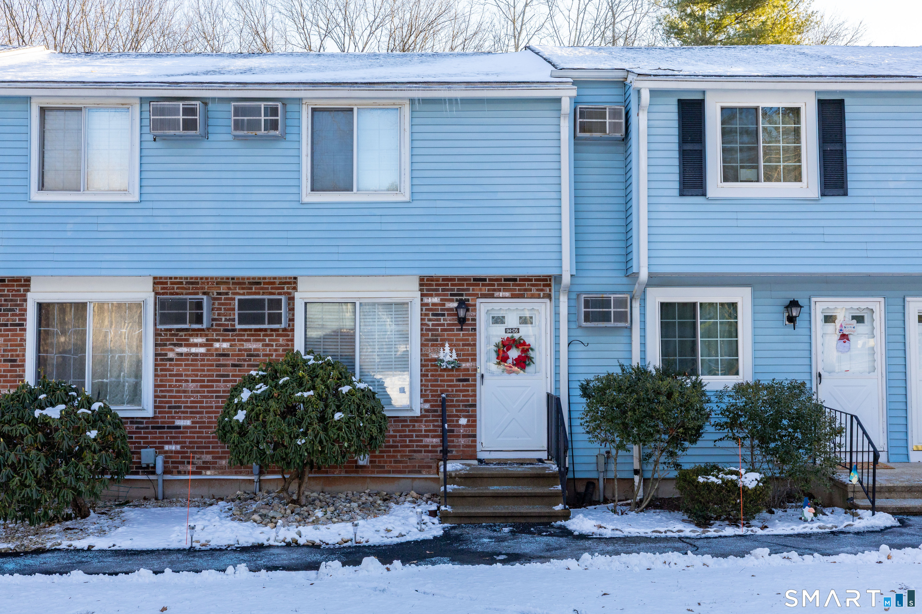 94 Cynthia Lane, Unit D5 Middletown, CT 06457 - Photo 2 of 12