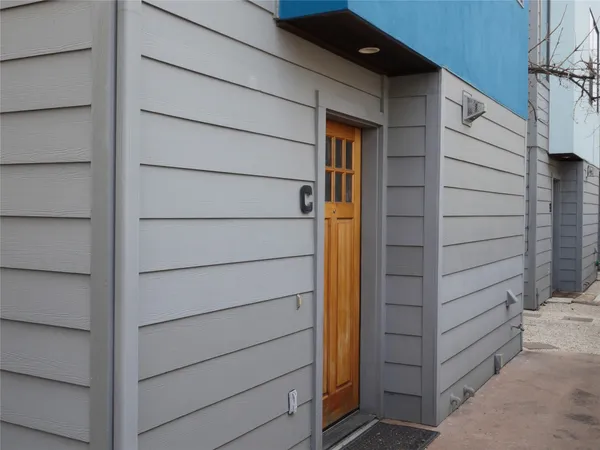 $1,450 | 3000 Speedway, Unit C, Austin, TX 78705