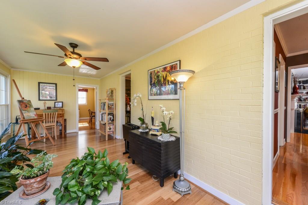 809 Sunset Drive High Point, NC 27262 - Photo 11 of 30 Look at this bright sunroom..perfect for art studio, additional living space or just about anything