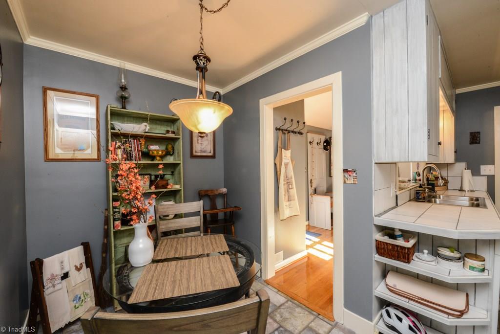 809 Sunset Drive High Point, NC 27262 - Photo 14 of 30 Gallery Image 14