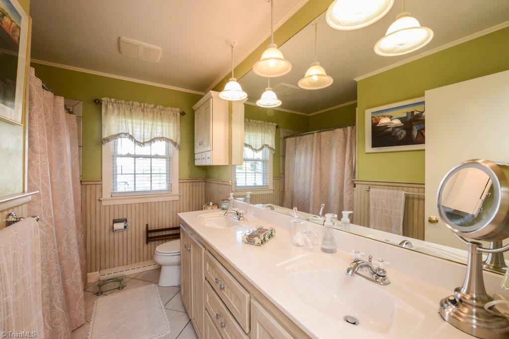 809 Sunset Drive High Point, NC 27262 - Photo 24 of 30 bathroom is off the master bedroom. great double sinks