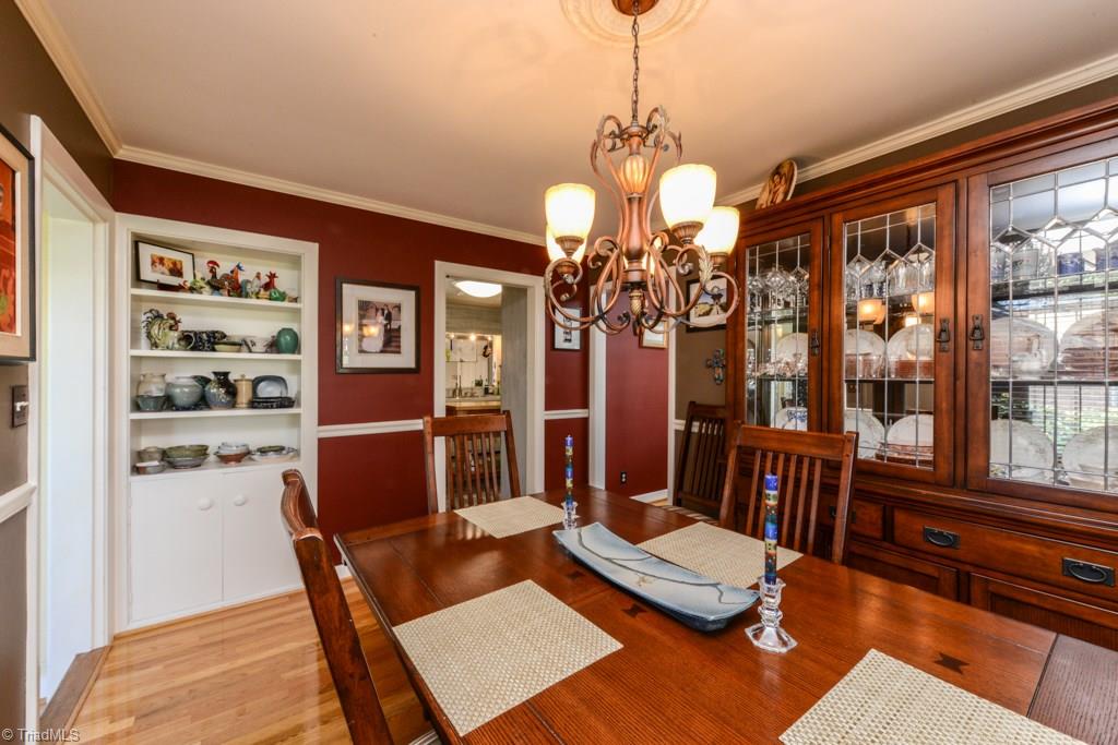 809 Sunset Drive High Point, NC 27262 - Photo 10 of 30 Built in storage in dining room