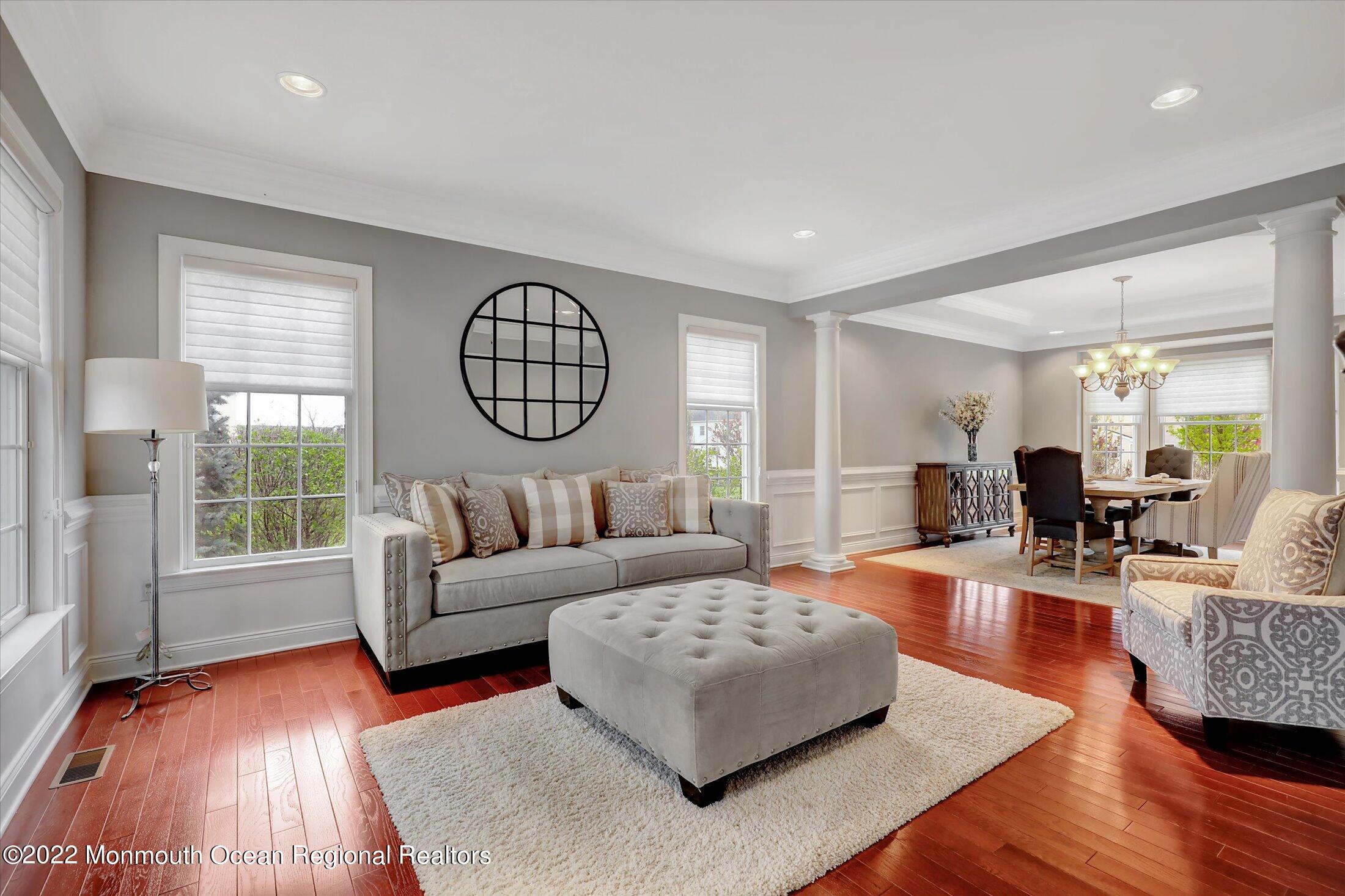 39 Weathervane Circle Cream Ridge, NJ 08514 - Photo 8 of 31 10-Living Room